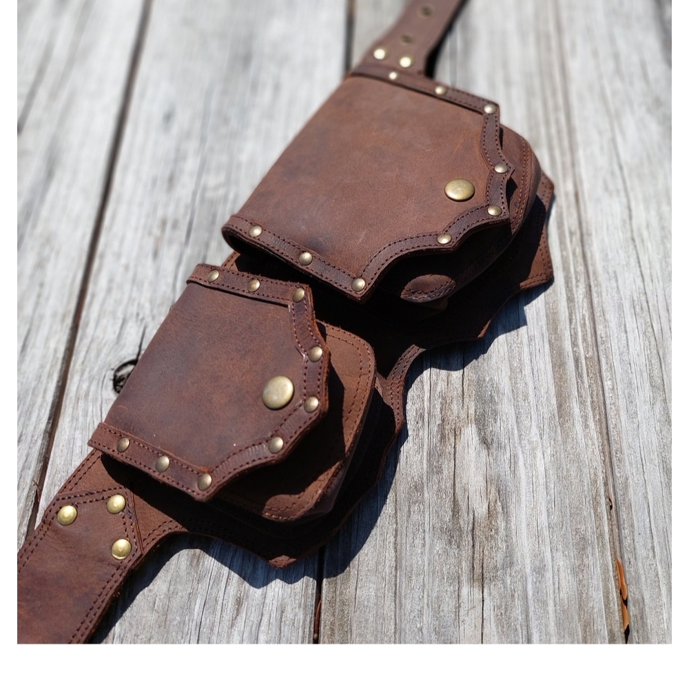 Brown Leather Belt with Pouches - Picture 5 of 5
